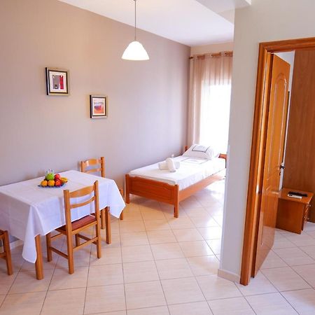 Elidon Apartments Sarande Exterior photo