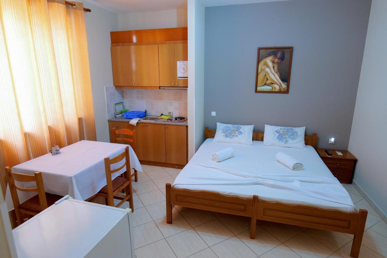 Elidon Apartments Sarande Exterior photo