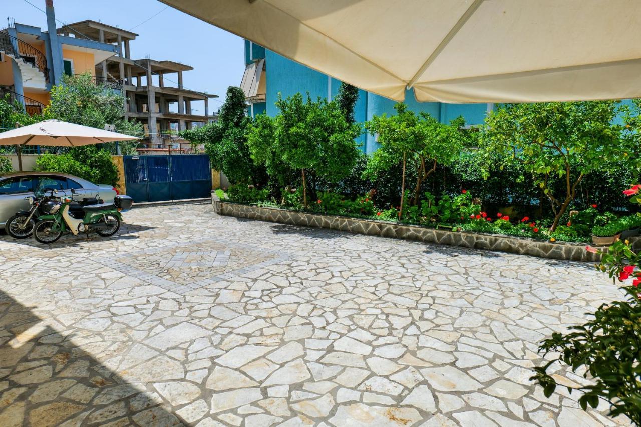 Elidon Apartments Sarande Exterior photo